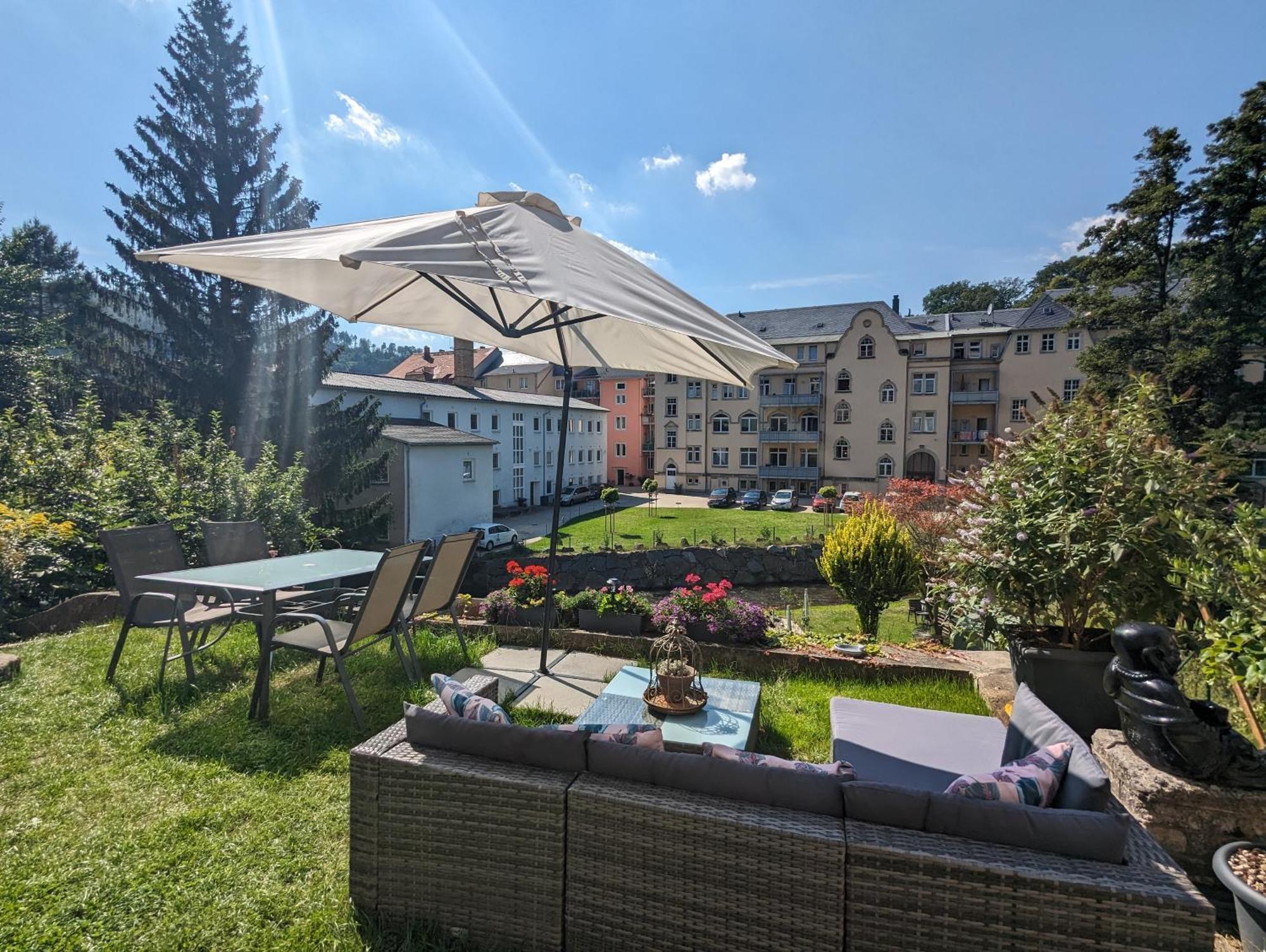 Hw4B - Urlaubsmagie - Zentral Mit Gemeinschaftsgarten, -Pool, -Sauna & Whirlpool Sebnitz Buitenkant foto
