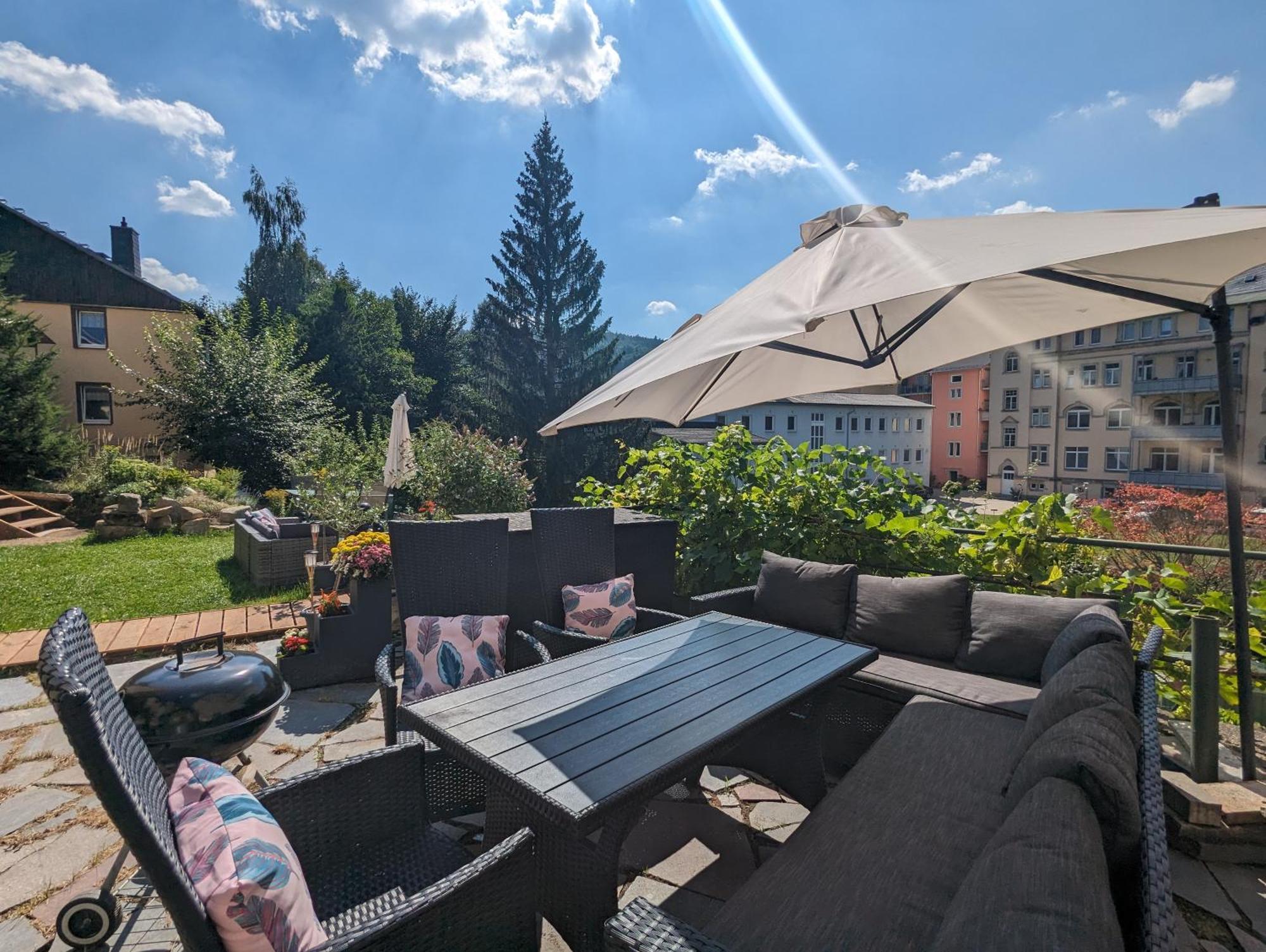 Hw4B - Urlaubsmagie - Zentral Mit Gemeinschaftsgarten, -Pool, -Sauna & Whirlpool Sebnitz Buitenkant foto